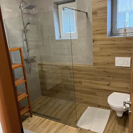 A&a Vendégház Lipótszentmiklós